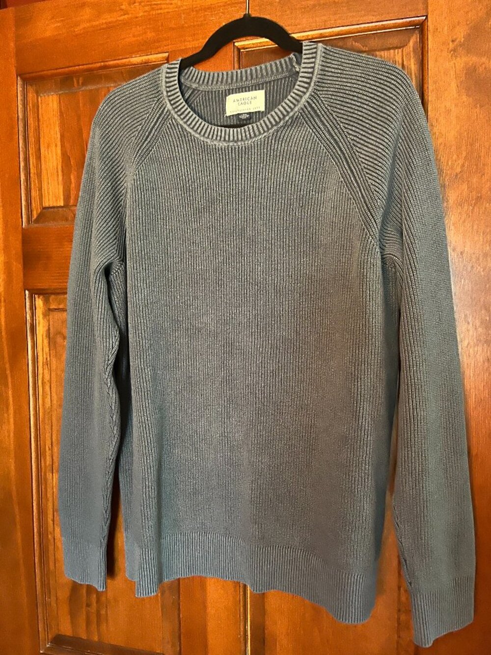 Men's American Eagle Sweater - size L